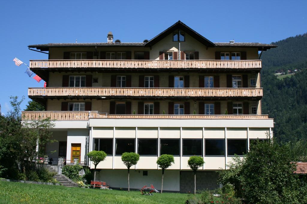 Hotel Staubbach Lauterbrunnen Exterior photo